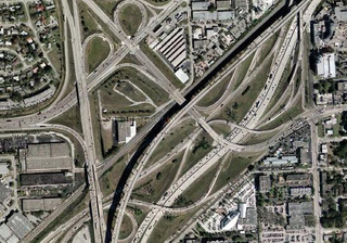 Illustration for article titled The World's 18 Worst Intersections And Interchanges
